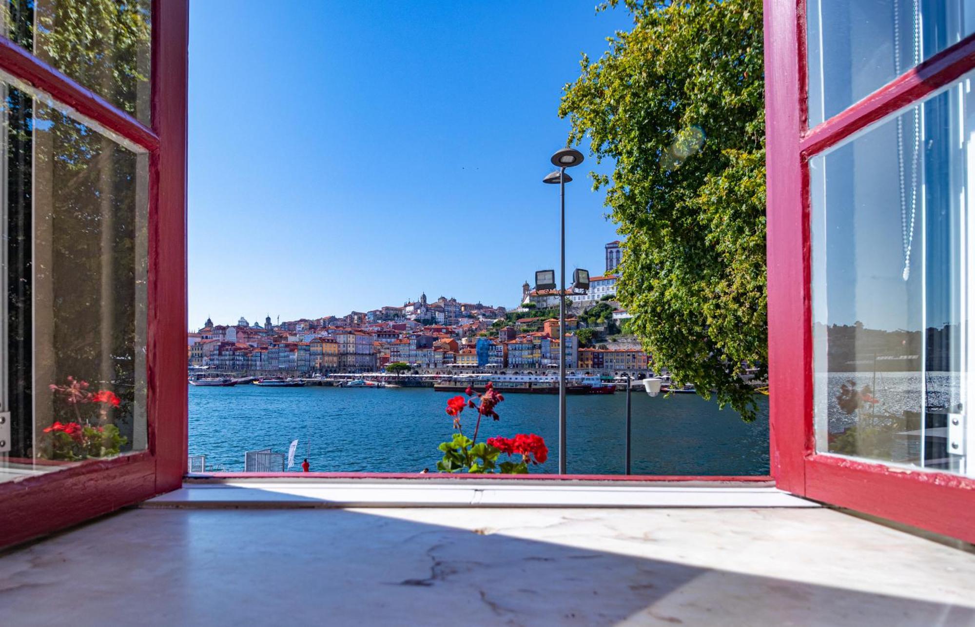 Nortesoul Porto A Vista Vila Nova de Gaia Ruang foto